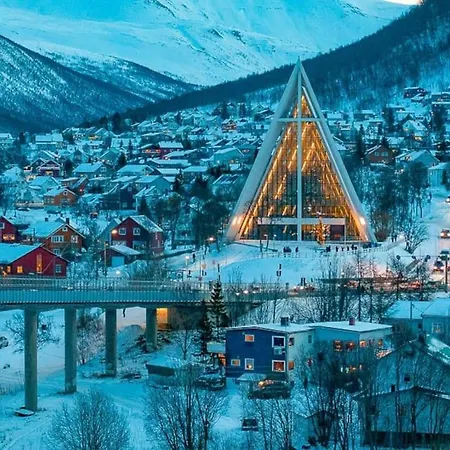 Apartment With Parking And Sauna Tromso